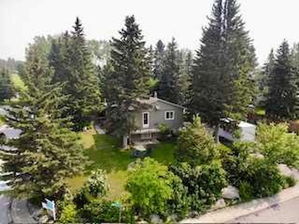 402 Boake Avenue — photo 2