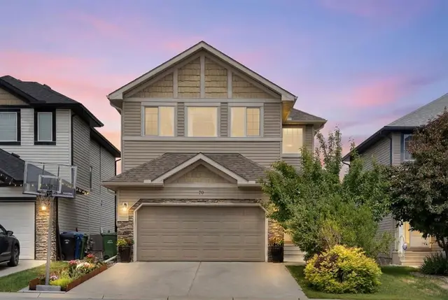 70 Everwoods Park SW