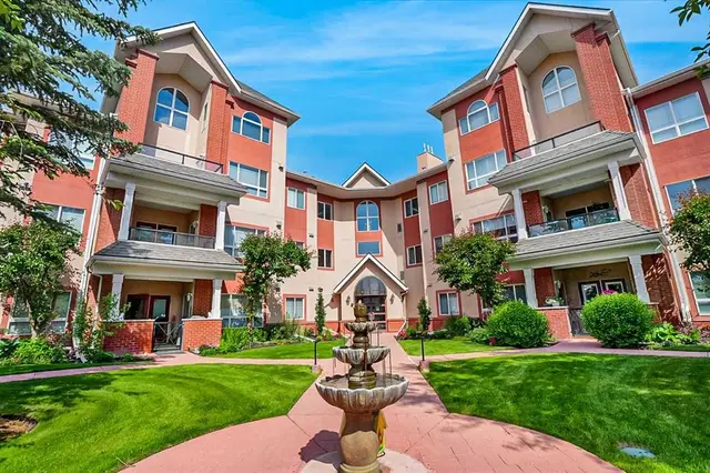 60 Sierra Morena Landing SW #110