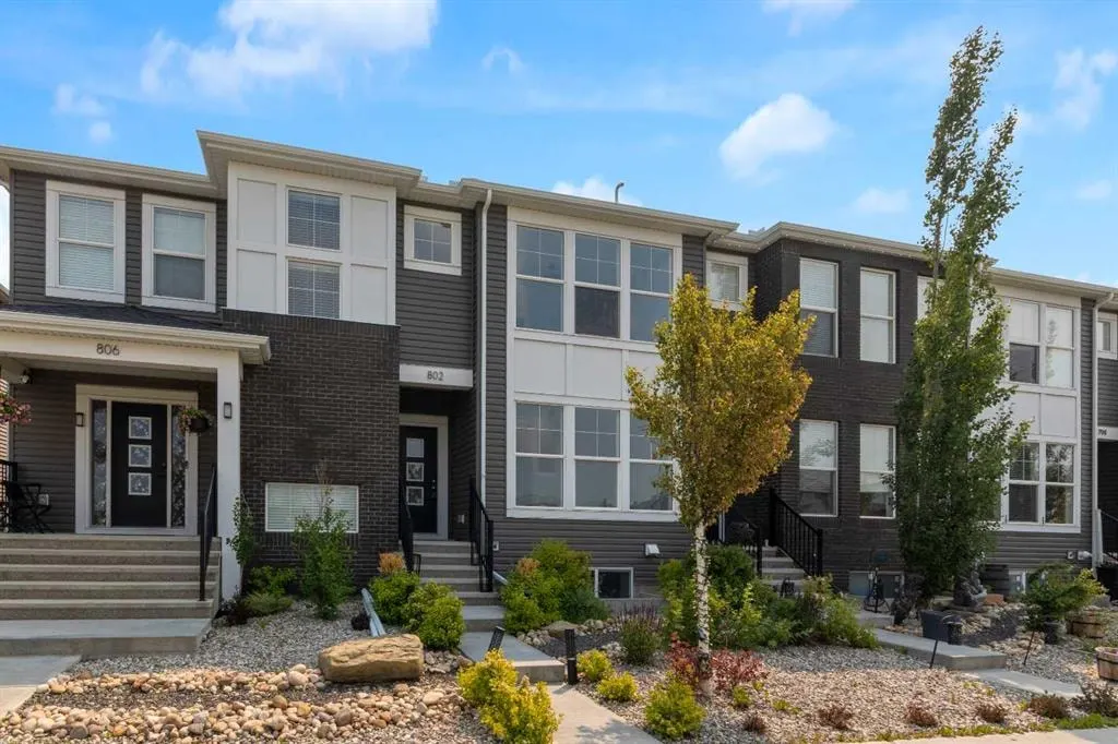 802 Cornerstone Boulevard NE — photo 1