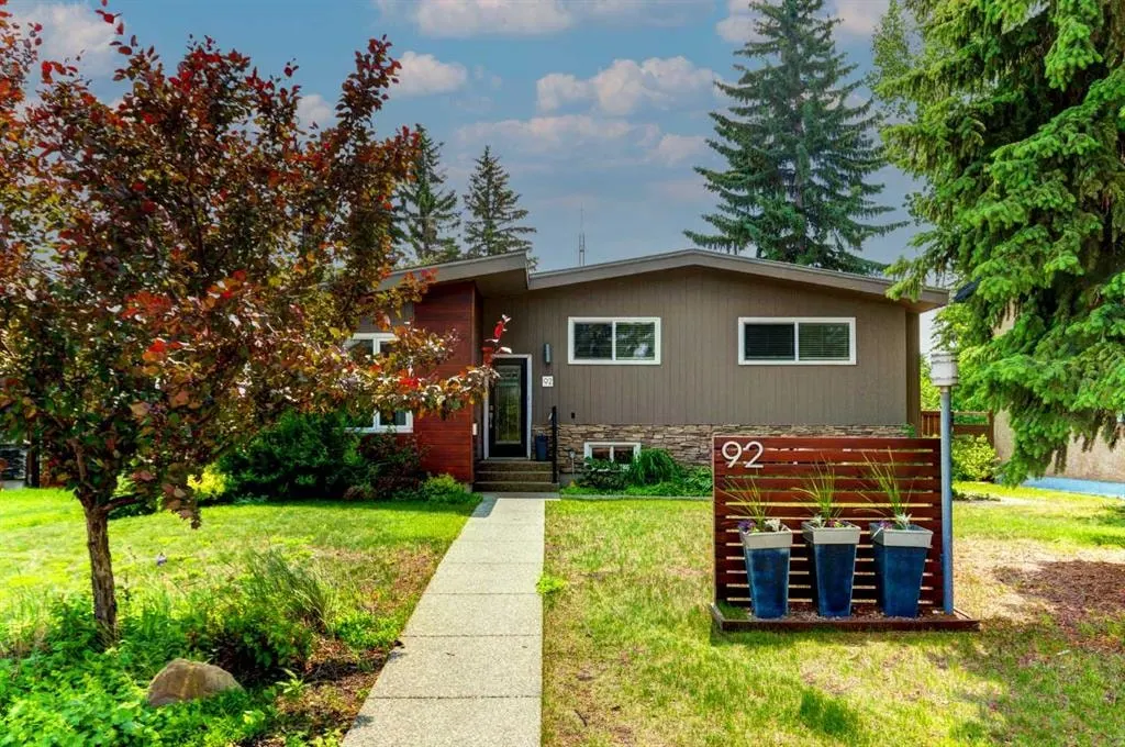 92 Chinook Drive SW — photo 1