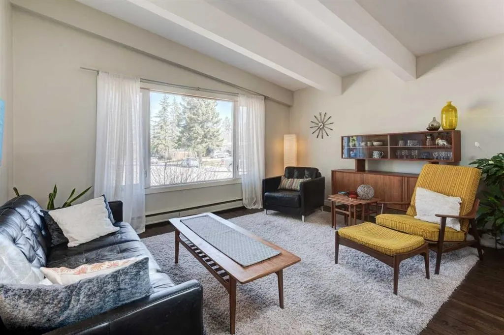 92 Chinook Drive SW — photo 3