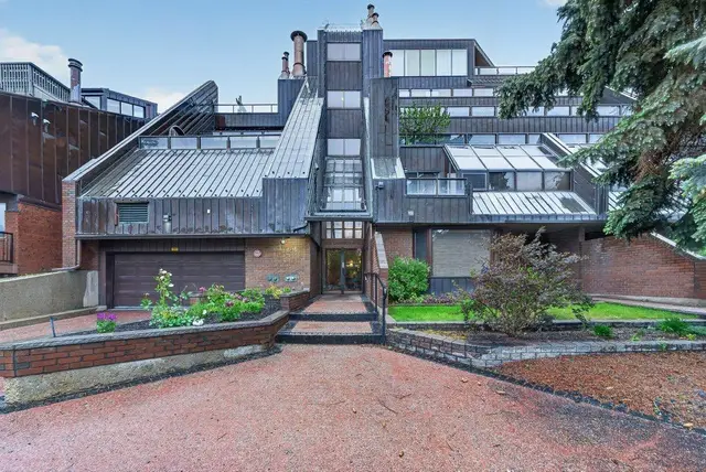 1215 Cameron Avenue SW #405