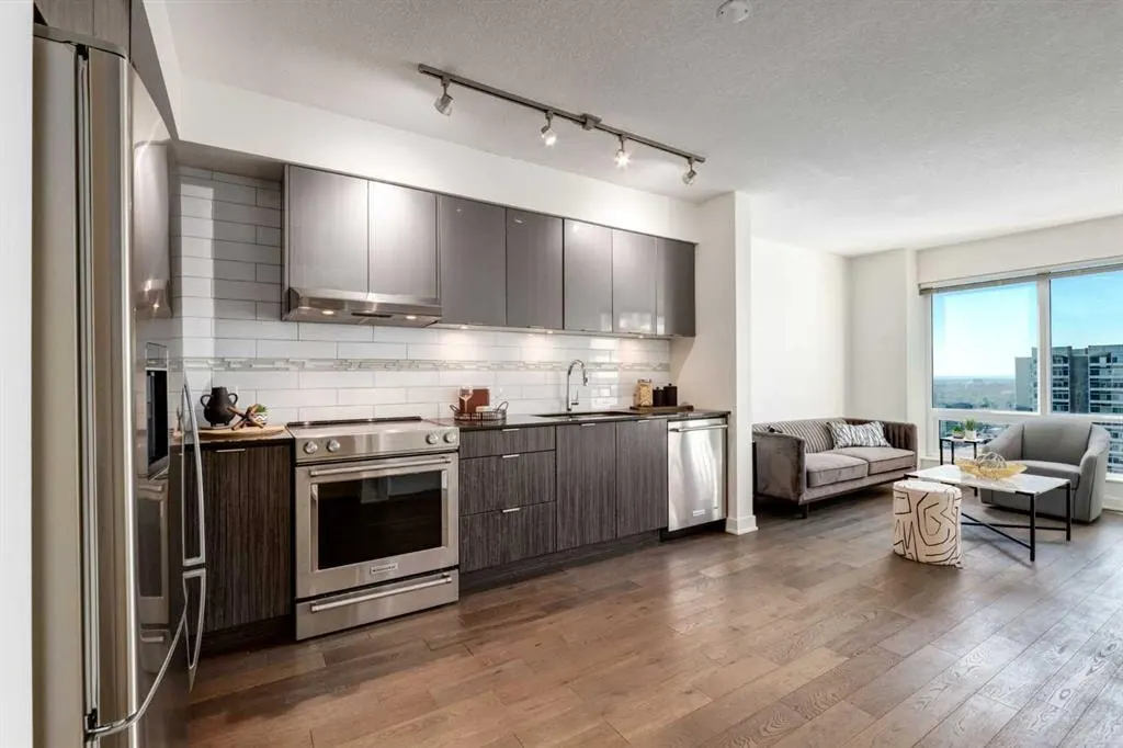 930 6 Avenue SW #3007 — photo 2