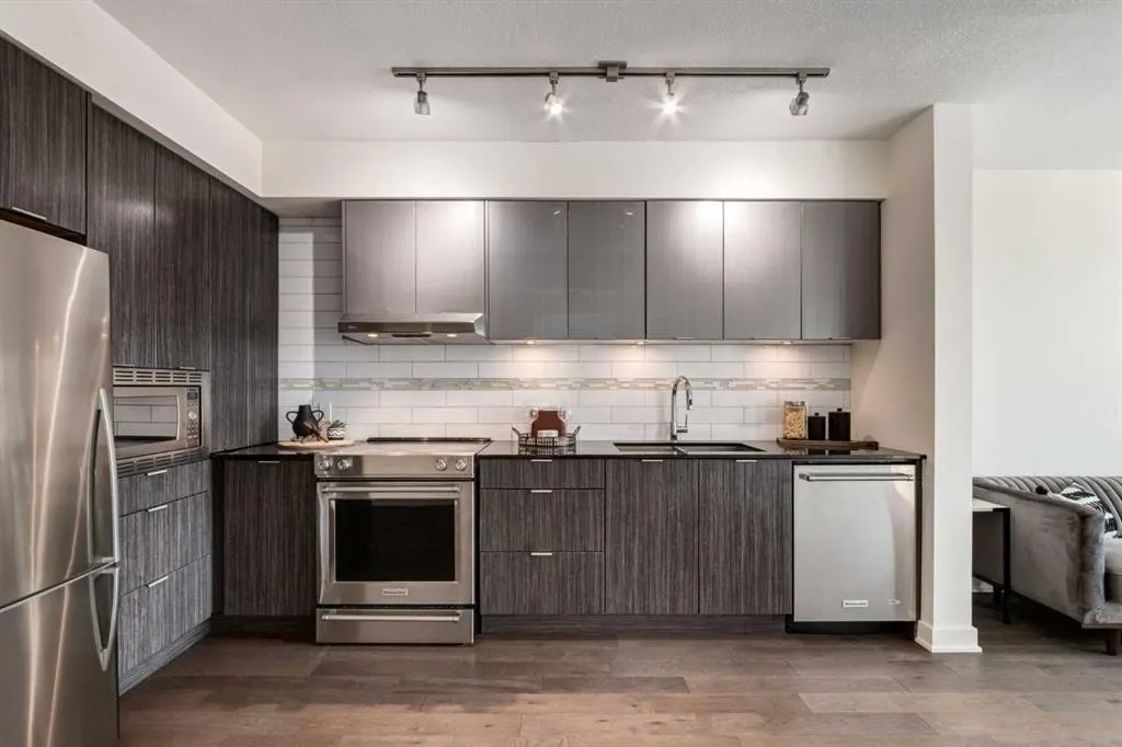 930 6 Avenue SW #3007 — photo 3