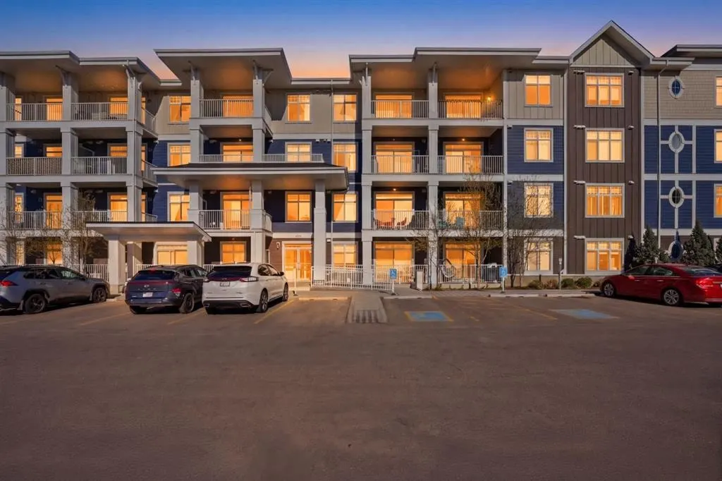 400 Auburn Meadows Common SE #213 — photo 1