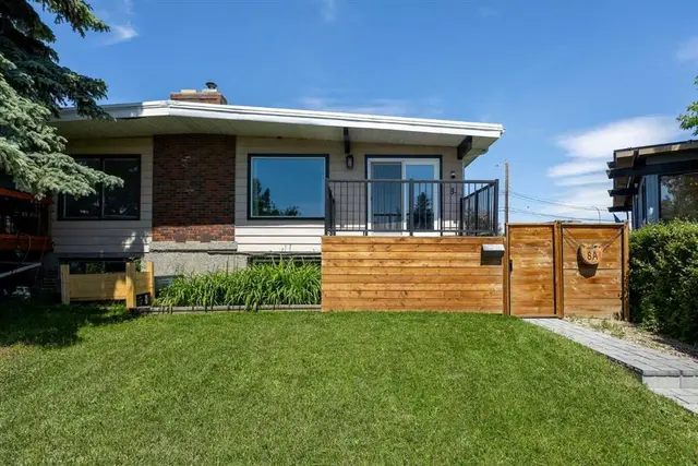 8A Arlington Bay SE