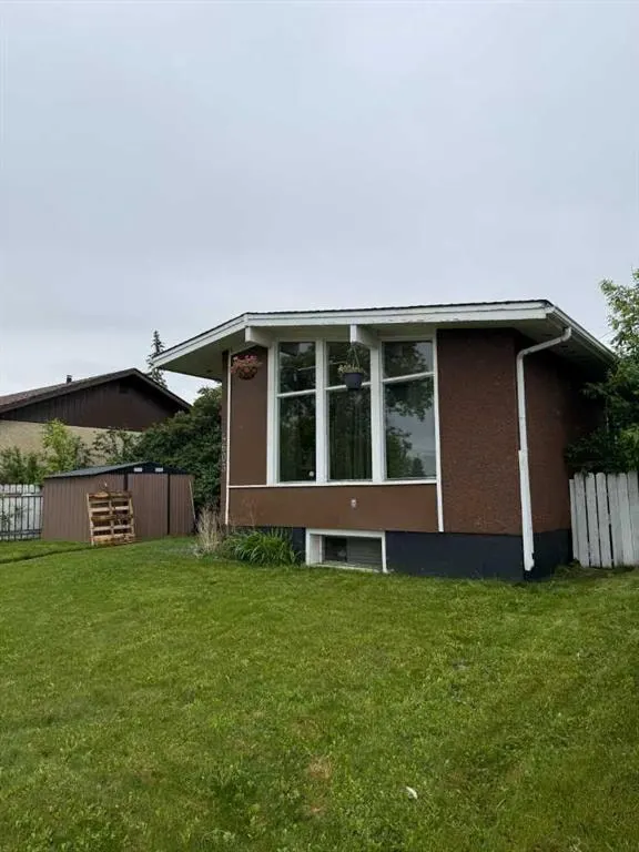 4603 Edmonton Trail NE — photo 3