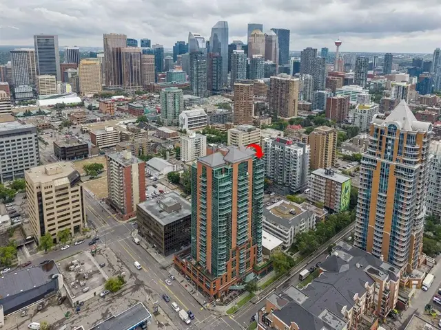 836 15 Avenue SW #2301