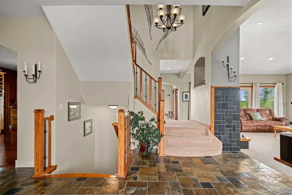 100 Ravencrest Drive — photo 3