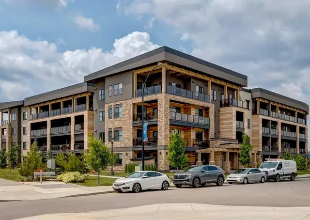 125 Wolf Hollow Crescent SE #408