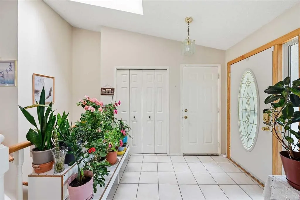 75 Arbour Ridge Way NW — photo 3