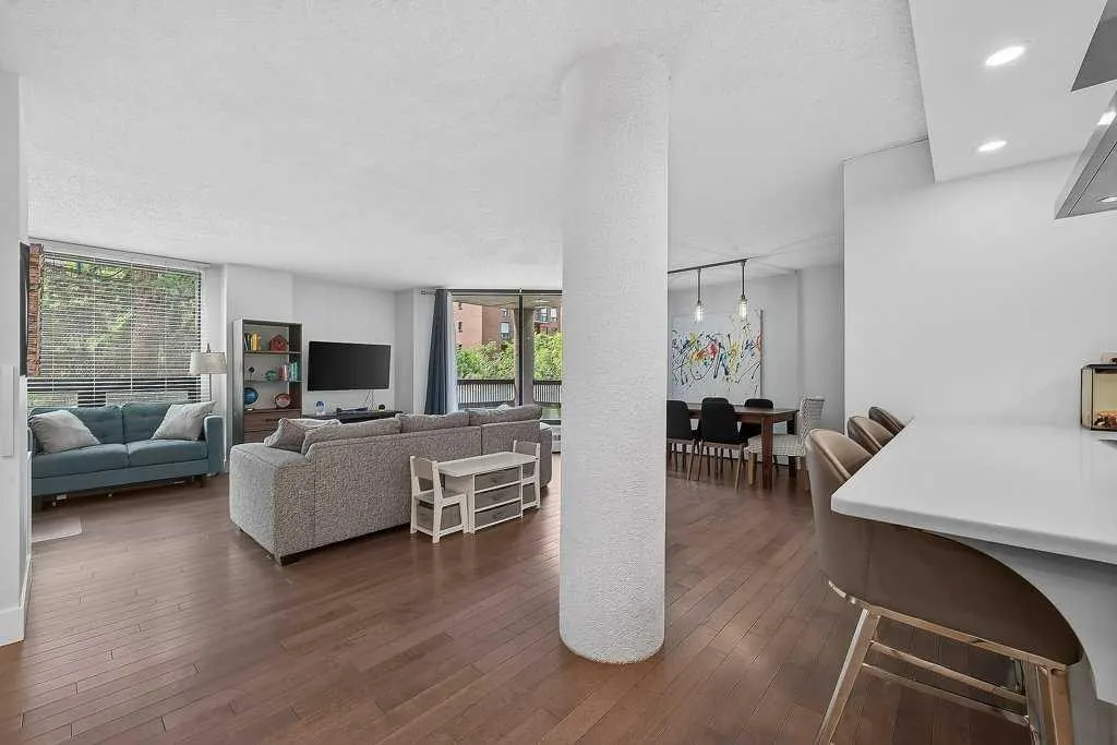1304 15 Avenue SW #230 — photo 3