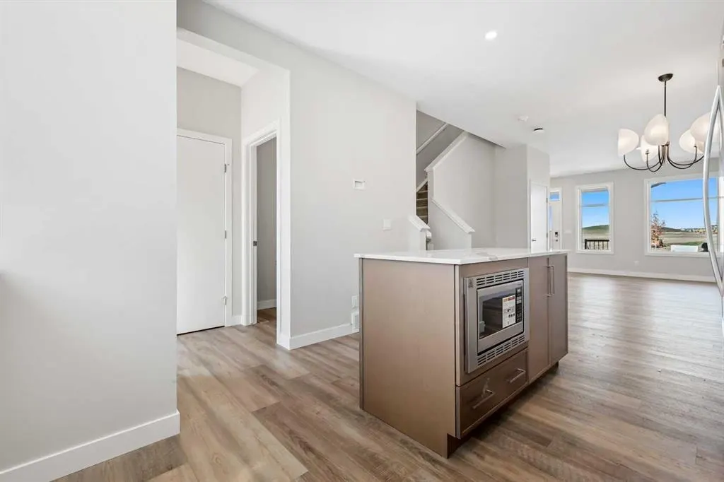 7023 Rangeview Avenue SE — photo 2