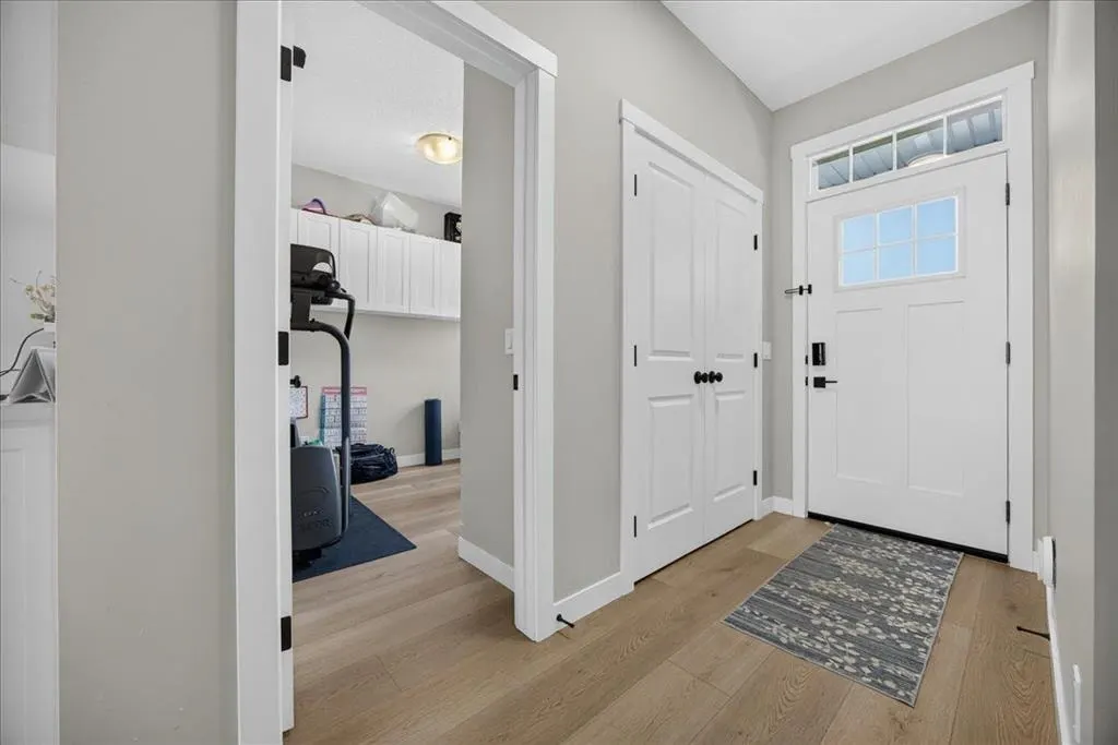 4620 81 Street NW — photo 2