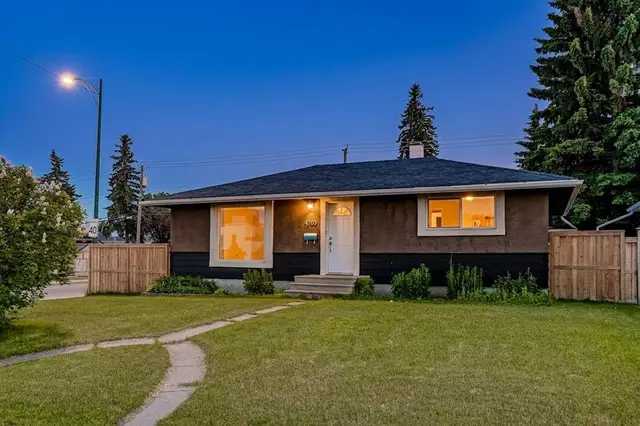 4703 Waverley Drive SW