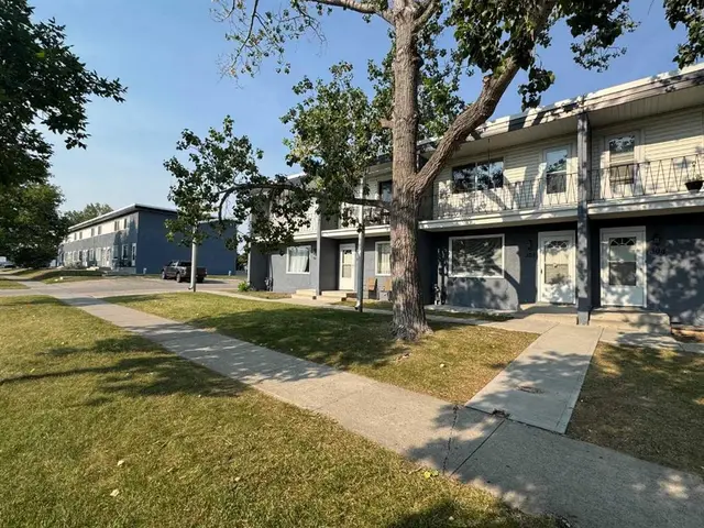 2211 19 Street NE #303