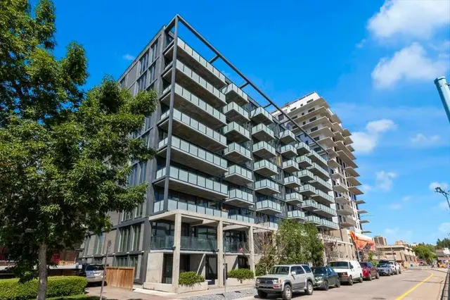 327 9A Street NW #308