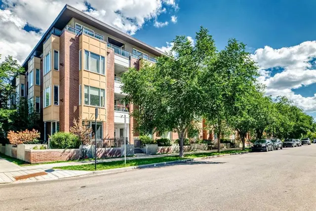 1010 Centre Avenue NE #402
