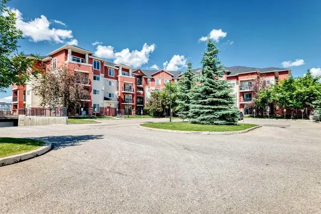 156 Country Village Circle NE #115