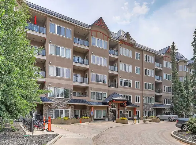 20 Discovery Ridge Close SW #241
