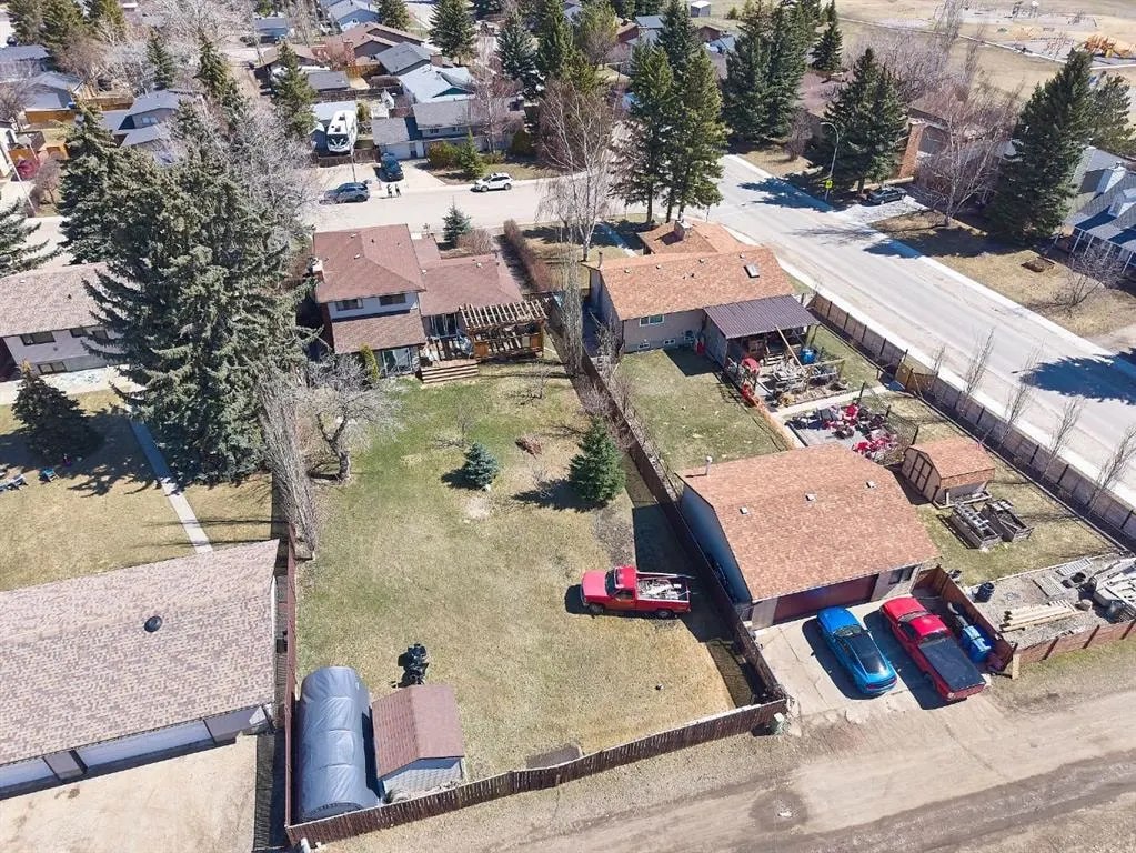 677 Wallace Drive — photo 3