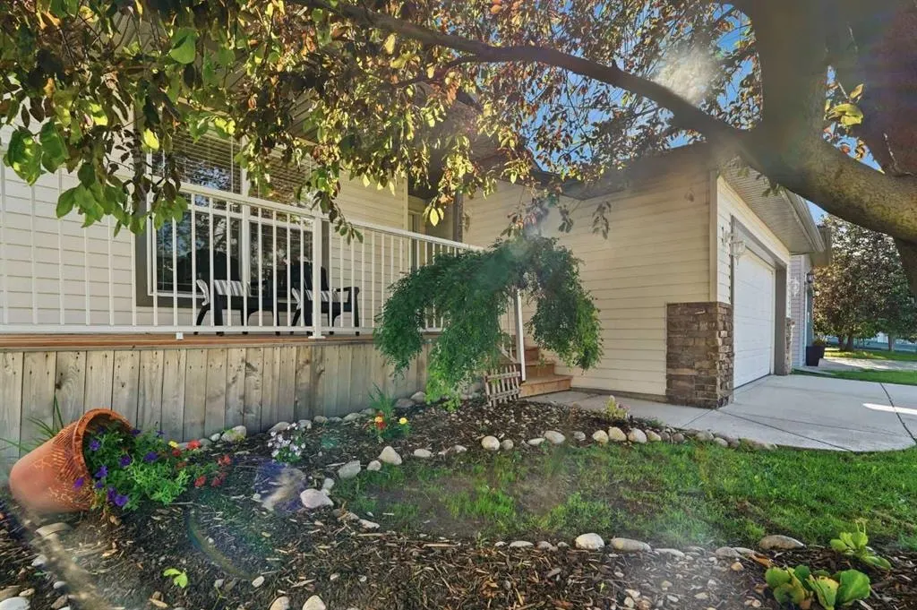 412 Highland Close — photo 2