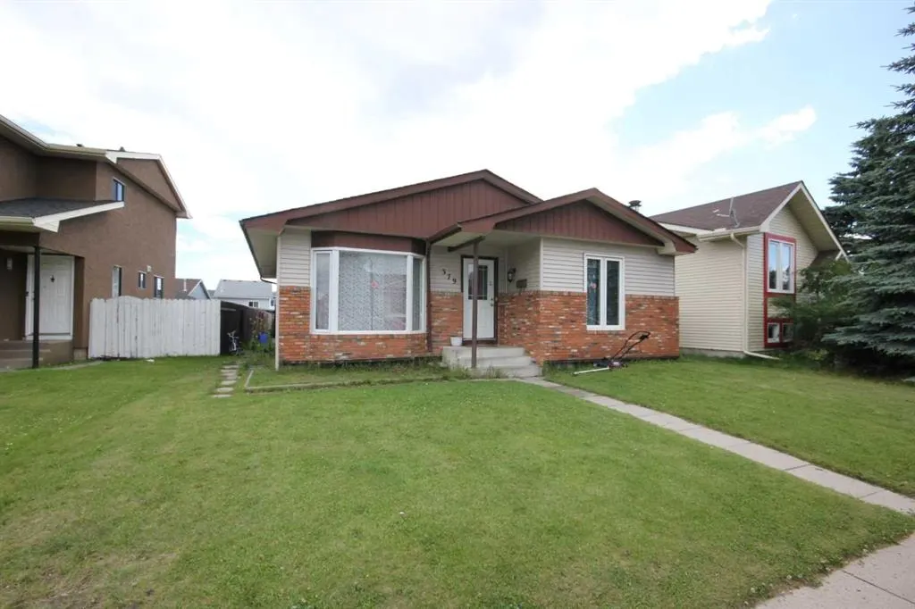 379 Falmere Road NE — photo 2