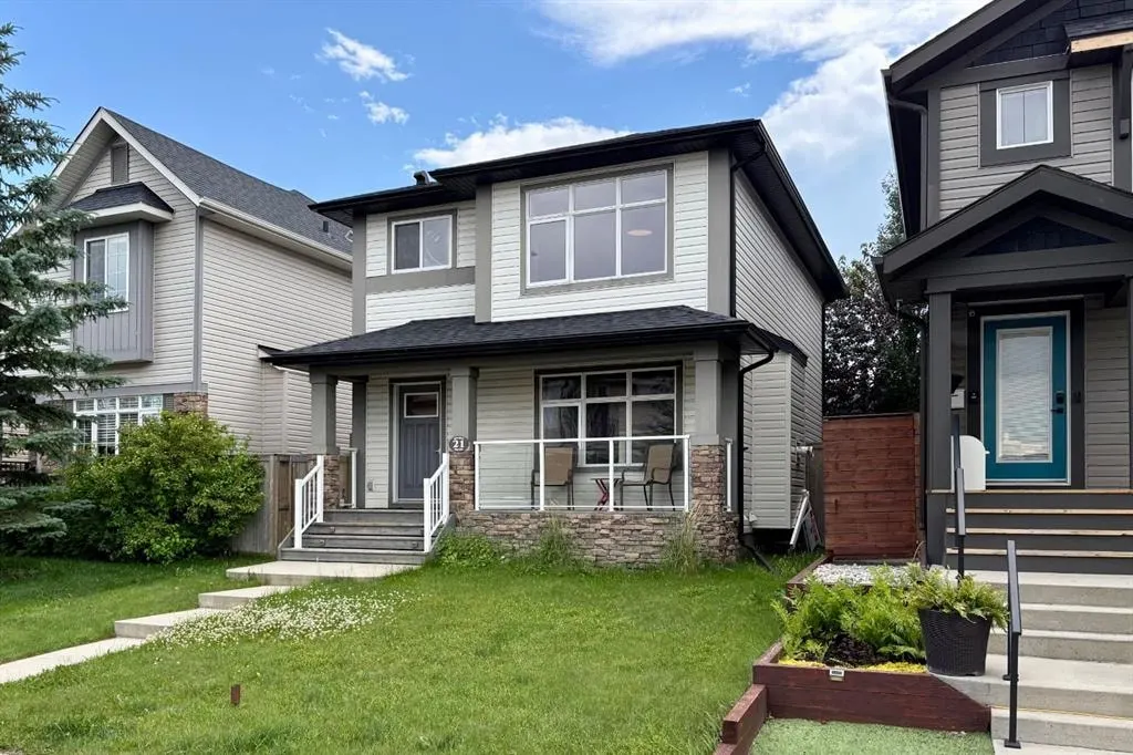 21 Walden Square SE — photo 1