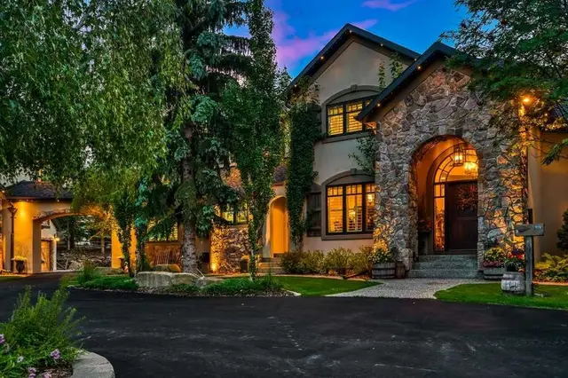 55 Bearspaw View