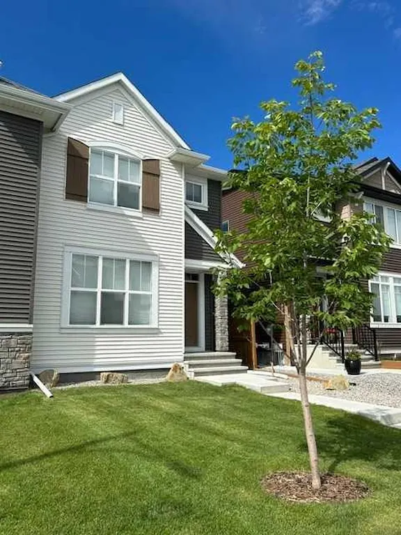 93 Wolf Gate — photo 2