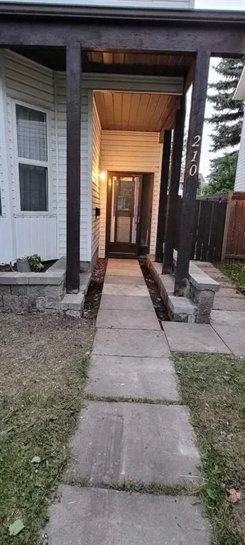 210 Woodmont Court SW — photo 3