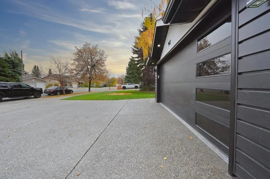 941 west chestermere Drive — photo 2