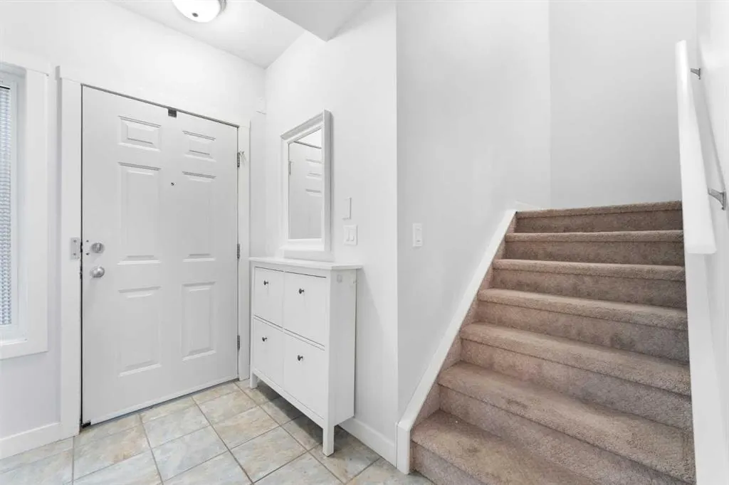 1620 27 Avenue SW #2 — photo 3