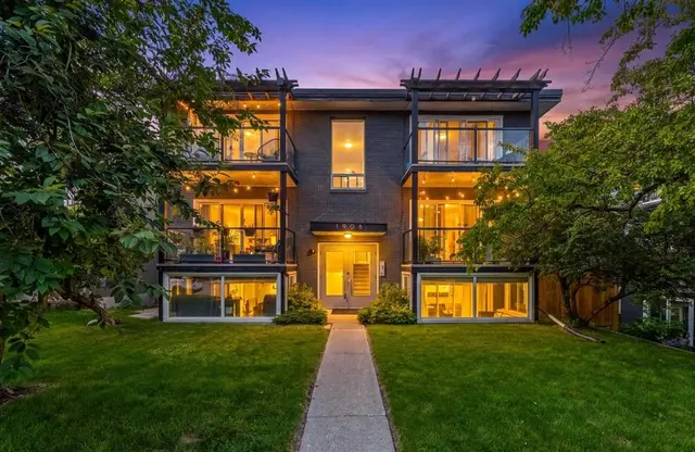 1908 28 Avenue SW #301