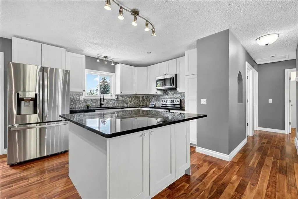 81 Ashwood Road SE — photo 3