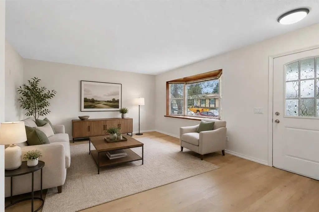 268 Madeira Place NE — photo 2