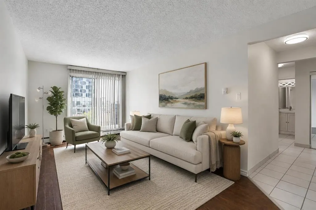 431 1 Avenue NE #305 — photo 2