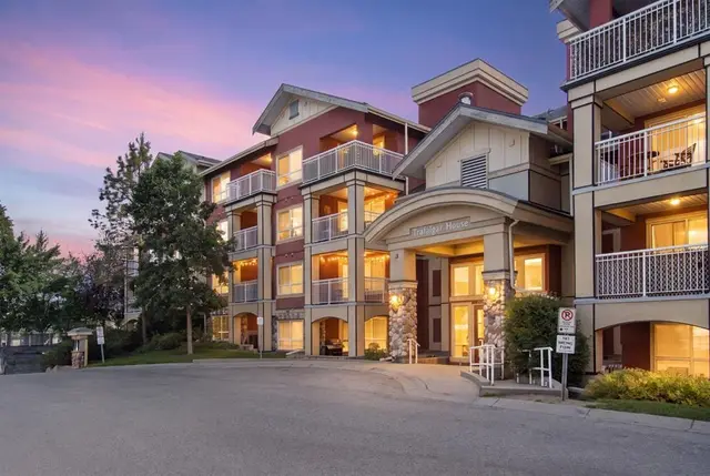 22 Richard Place SW #140
