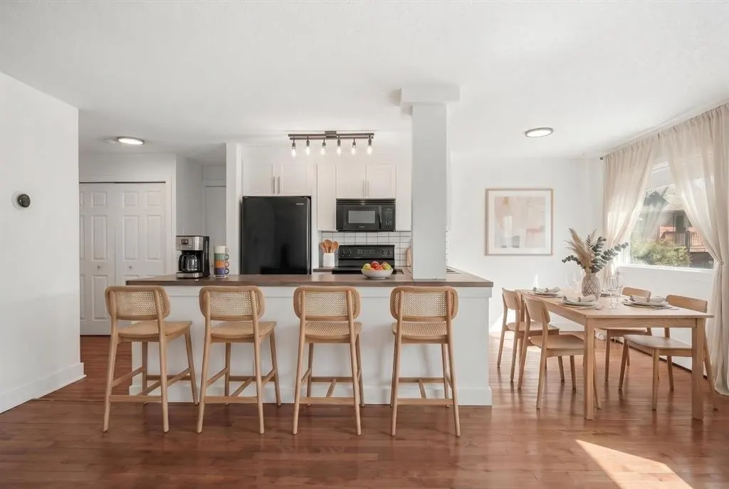 2110 15 Street SW #7 — photo 3