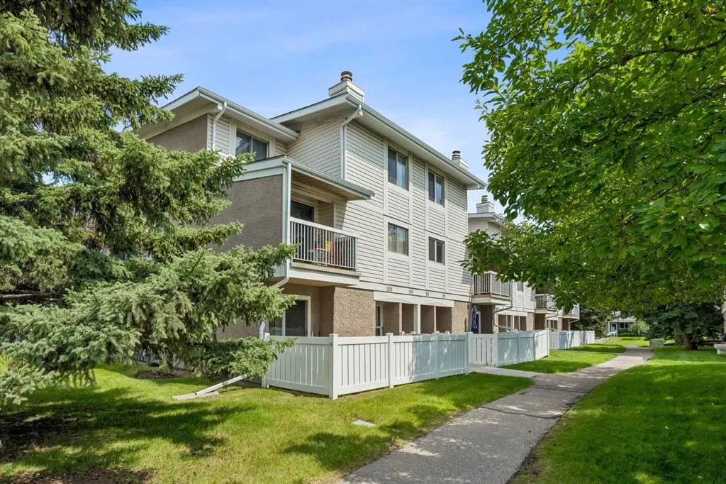 3015 51 Street SW #101 — photo 2