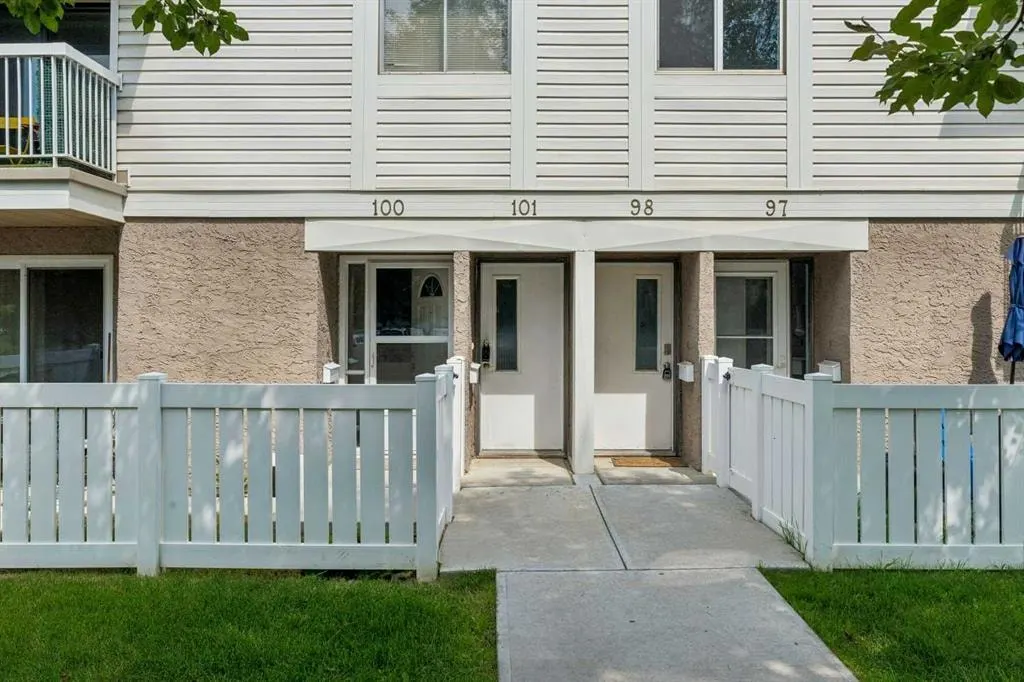 3015 51 Street SW #101 — photo 3