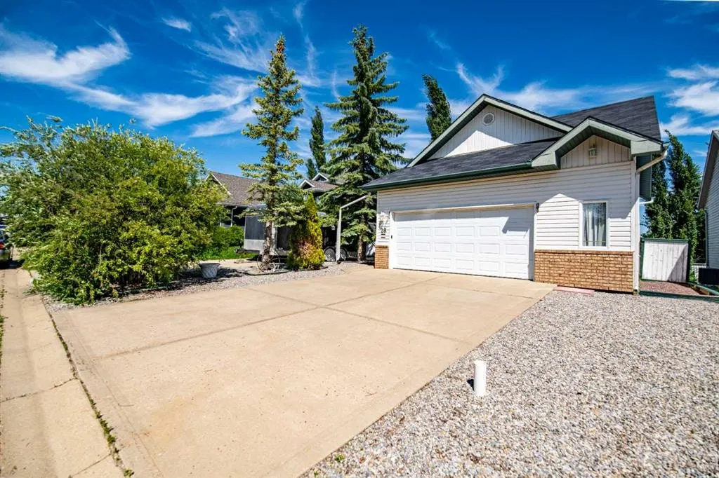28 Westwood Crescent — photo 3