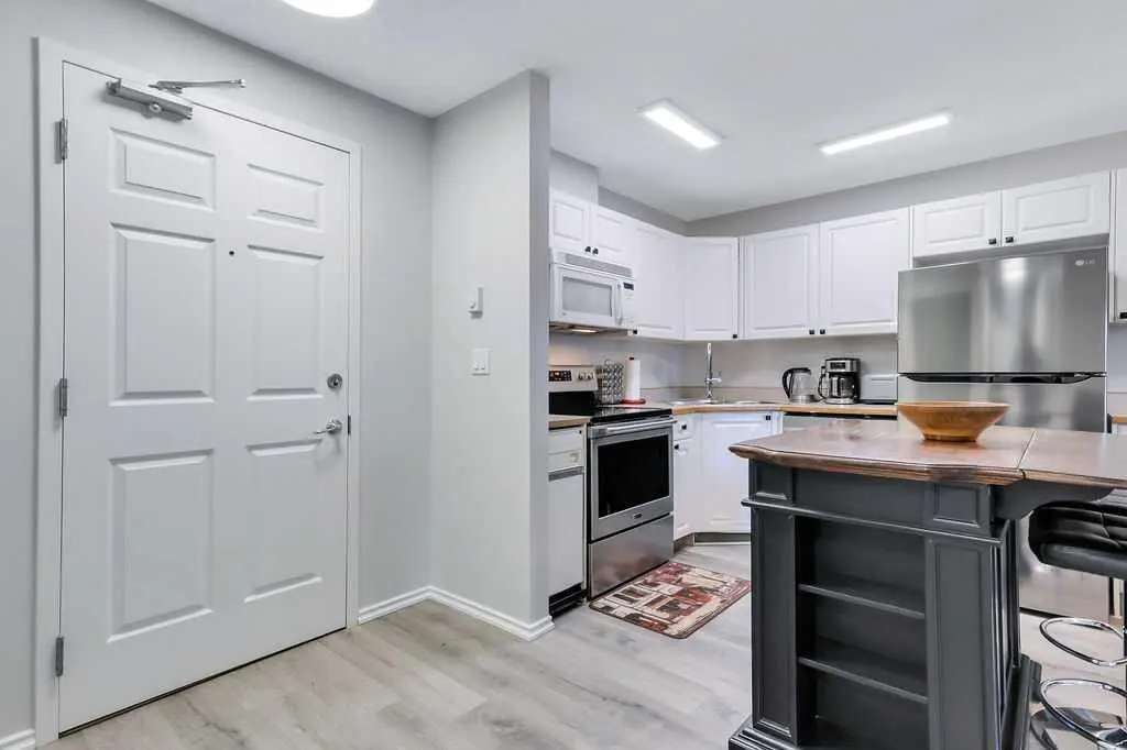 60 Jacobs Close #111 — photo 3