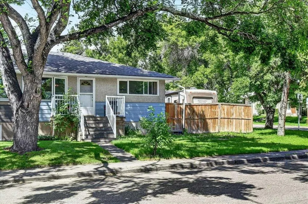 1944 10 Avenue NE — photo 3