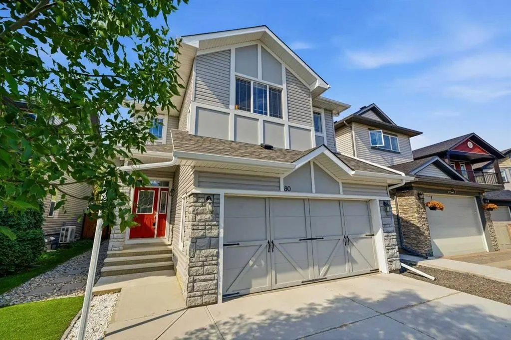 80 Sherwood Crescent NW — photo 2
