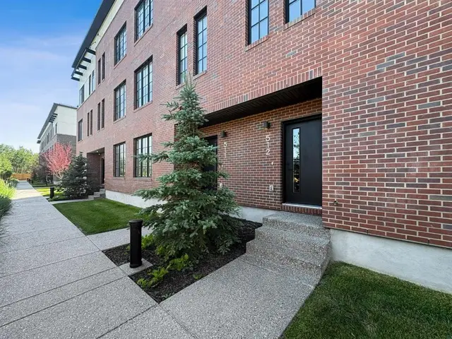8155 8 Avenue SW #512