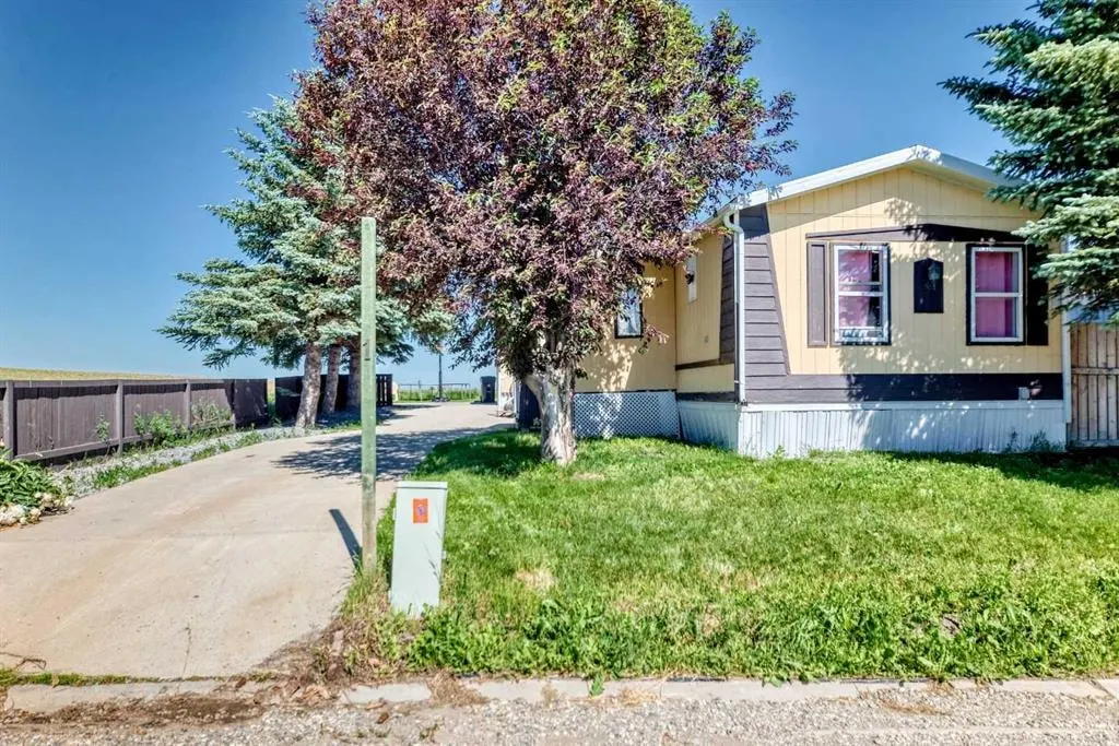 41 Westmount Drive — photo 1