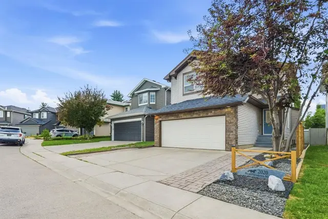 2020 Bridlemeadows Manor SW