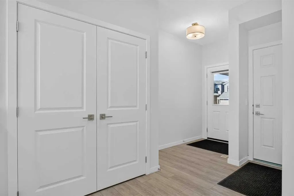 274 Lucas Place NW — photo 3
